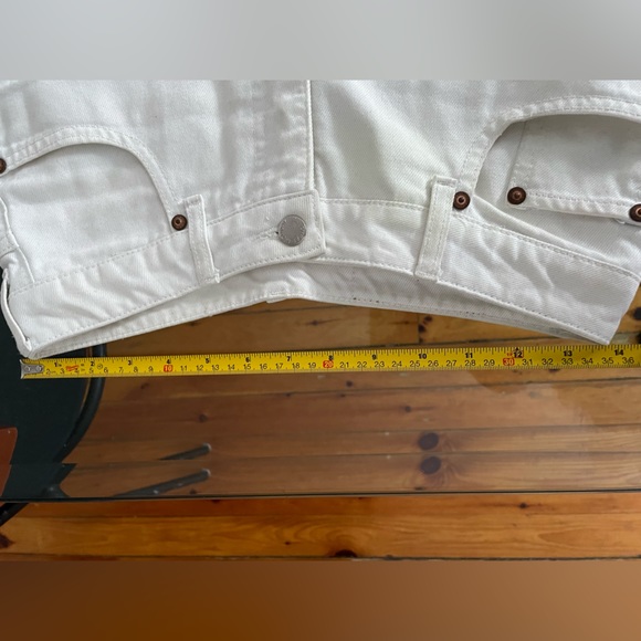 SOLD - CHEAP MONDAY White cropped 100% cotton jeans - Picture 5 of 6